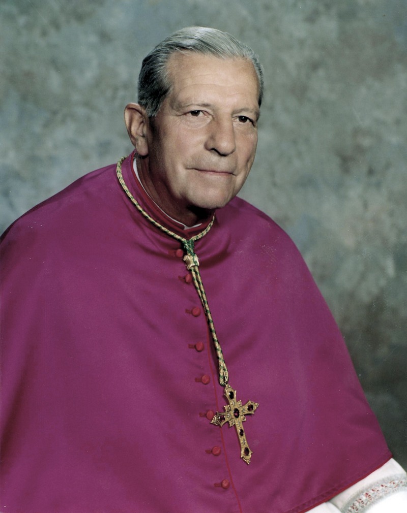 Bishop Paul Portrait ADJ- 030906 flipped